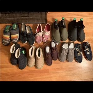 10 pairs of brand new Sanuk’s size 8 men’s